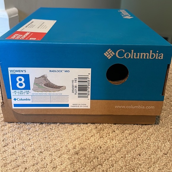 Columbia Radlock Hiking Boots 🥾 - Picture 4 of 5